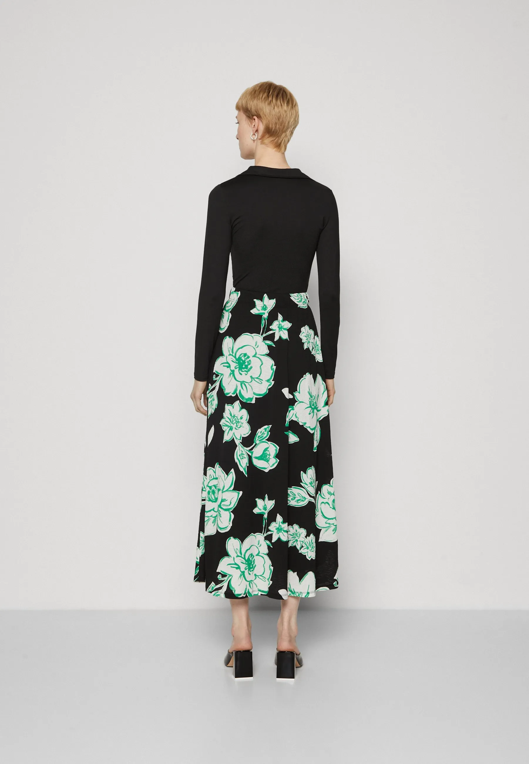 ONLPELLA SKIRT - Gonna a campana